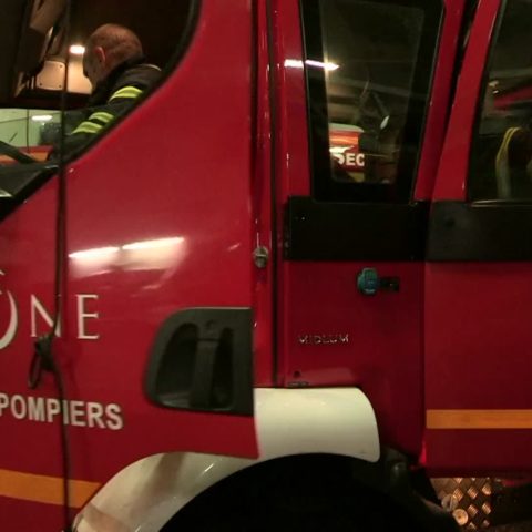 Pompiers de lyon / courage et devouement