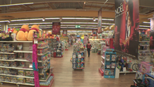 Marathon de Noël : immersion dans le plus grand magasin de jouets de France