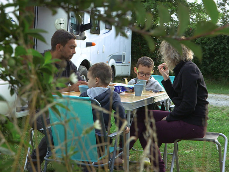 Nouveau Record avec le second volet de ” La folie du camping-car” 16 juin sur C8