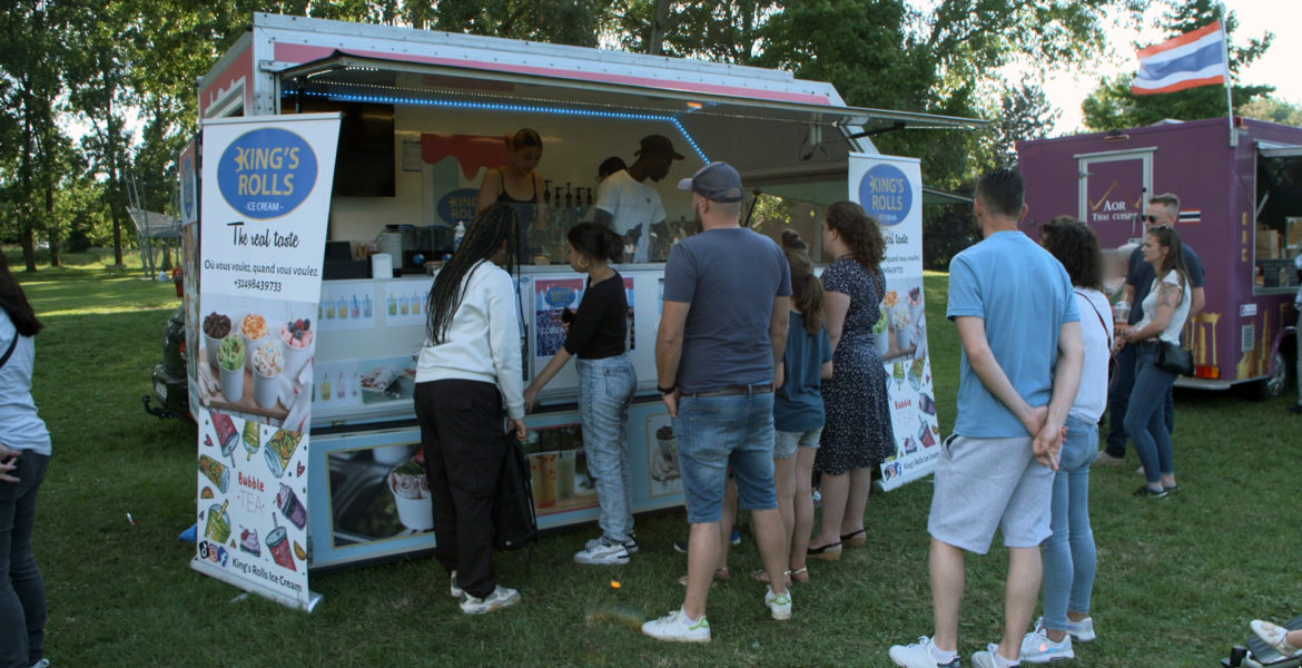 23 juin 22 “Burgers, hot-dogs, muffins : qui sera le meilleur foodtruck ? ” Un jour, un doc, M6 – 14H00