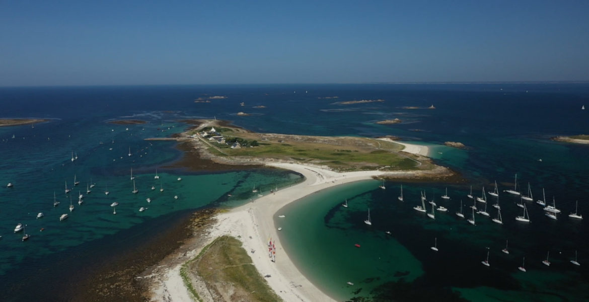 30 août 22 “Atlantique et Méditerranée : ces îles qui font rêver les français ” Zone Interdite, M6 – 21H10