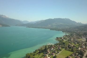 Palavas / Annecy : le grand business des vacances au bord de l’eau