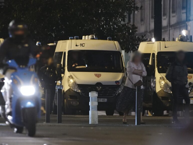 17 nov 23 : “Violences à Nantes : le grand défi des policiers et des habitants” Enquête d’action – W9 21h05
