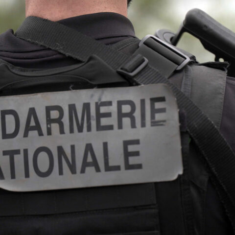 Gendarmes d’Auvergne : violences au pied des volcans