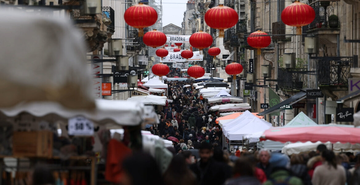 22 Février : Un Jour Un Doc, M6 : “Braderie de Bordeaux : les rois des bonnes affaires”