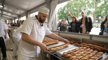 27 mai : Un Jour Un Doc, M6 : “Qui sera le roi de la baguette ?”
