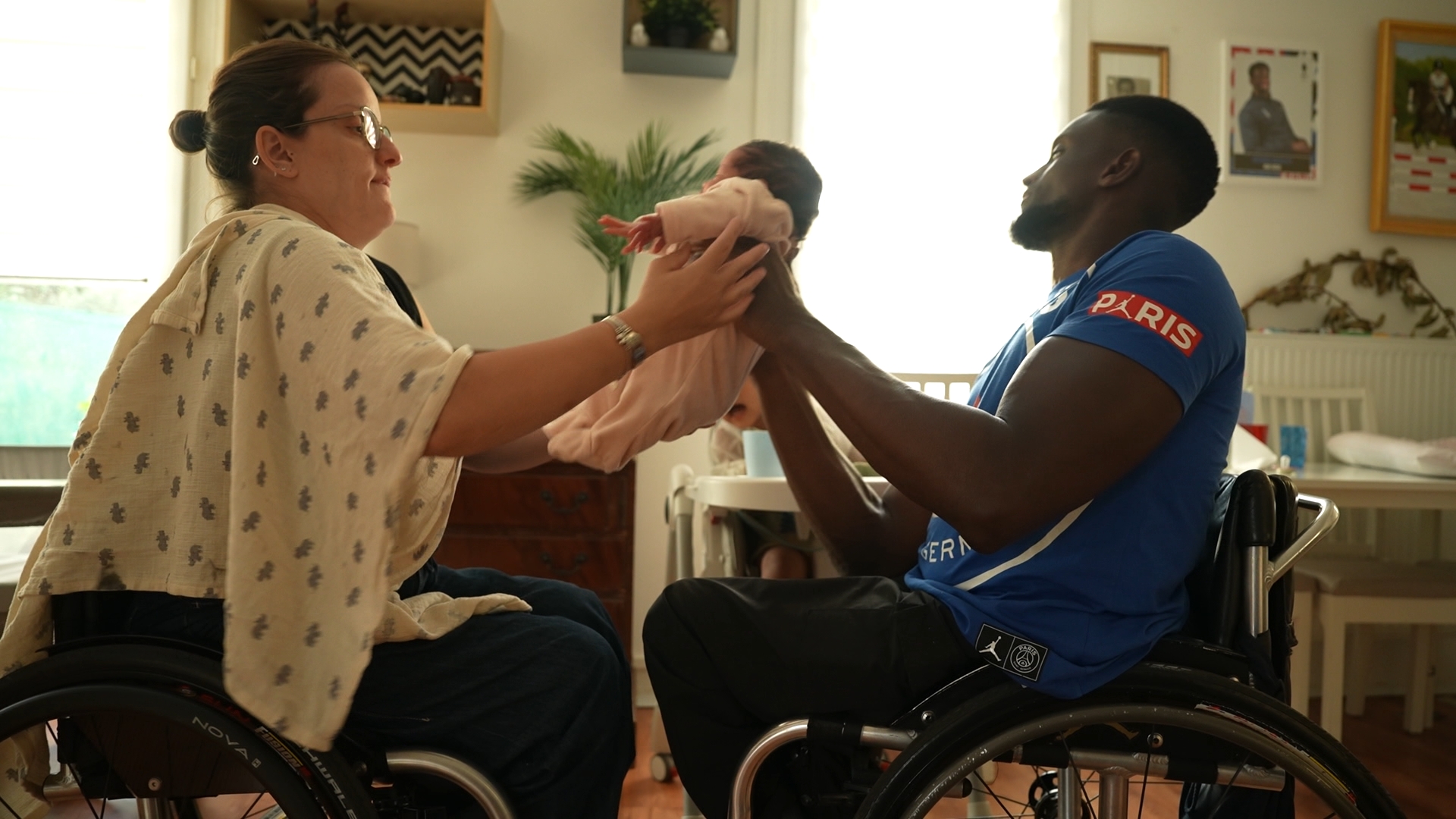 GROSSESSES MIRACULEUSES - EPISODE I - ©PSP 12