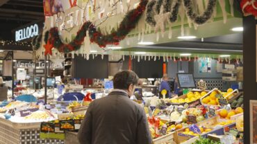 09 déc. 25, Un jour, un doc sur M6 : “Noël à Toulouse : immersion gourmande au marché couvert”