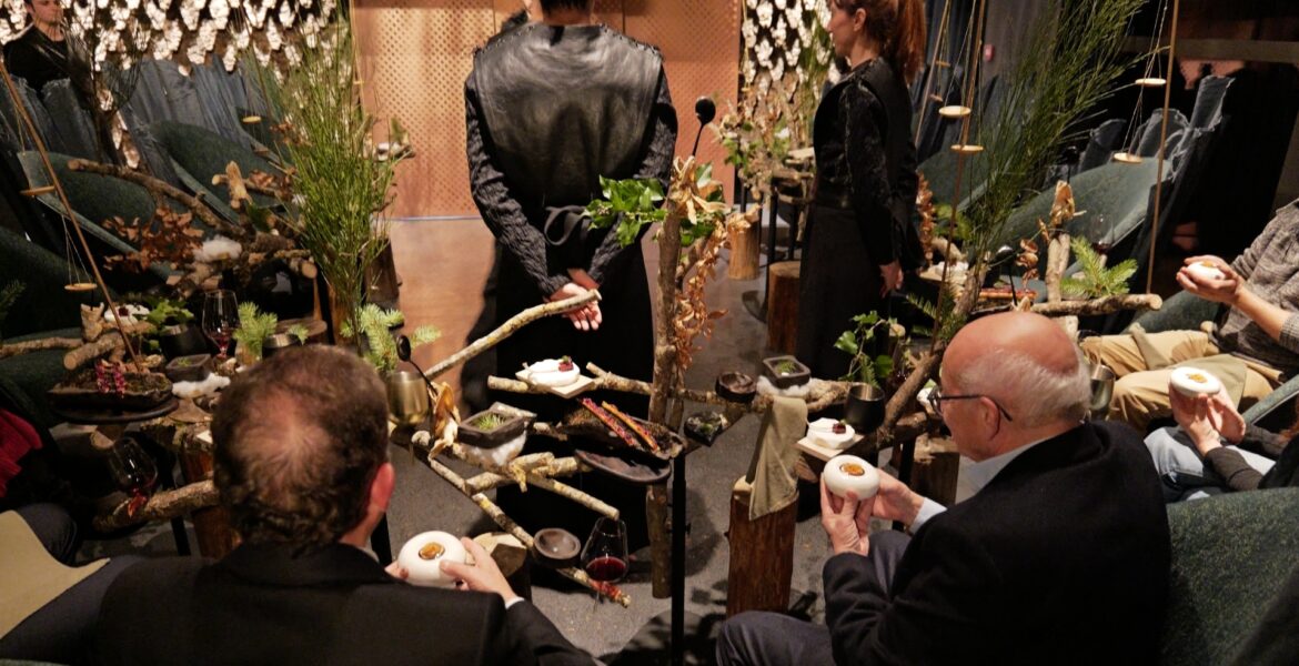 26 fév. 26, un jour un doc sur M6 “Restaurants Immersifs : plus qu’un repas une expérience”