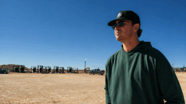 3 Mai 26 à 23h10, sur M6 Enquête Exclusive “Dollars, Derricks et Or Noir : les nouveaux rois du pétrole américain”